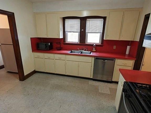 5th image of 11 Briggs St #1