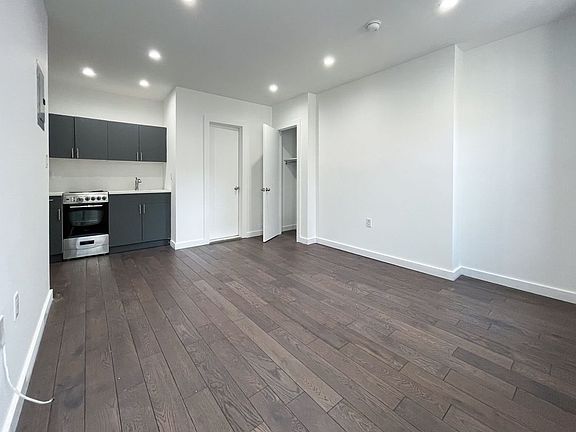 2nd image of 321 1st Ave APT 2R