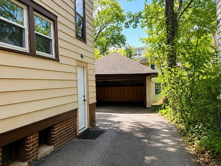 2125 Coventry Rd #1 — Photo 2