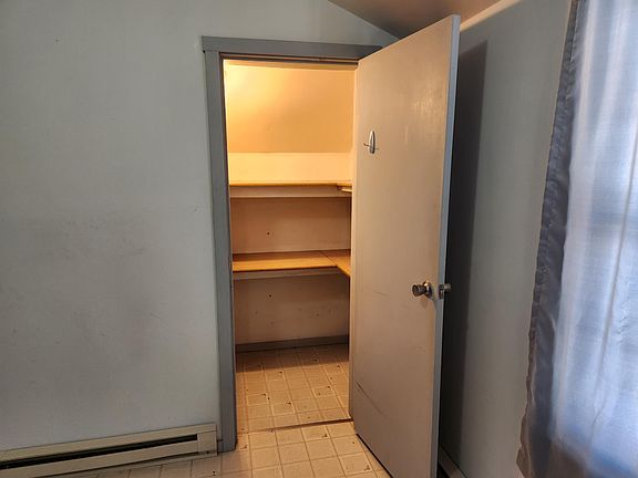 3rd image of 310 S 3rd Ave #4