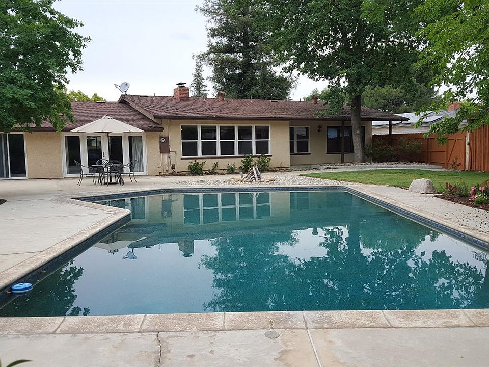 1st image of 4812 N Palm Ave