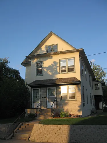 1919 4th St NE Photo 1