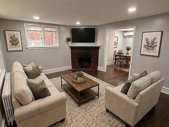 Virtually Staged Livingroom