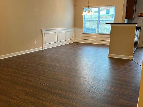 5th image of 4720 Craigmoss Ln