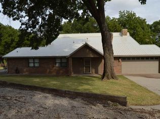 1750 County Road 240, Ponca City, OK 74601