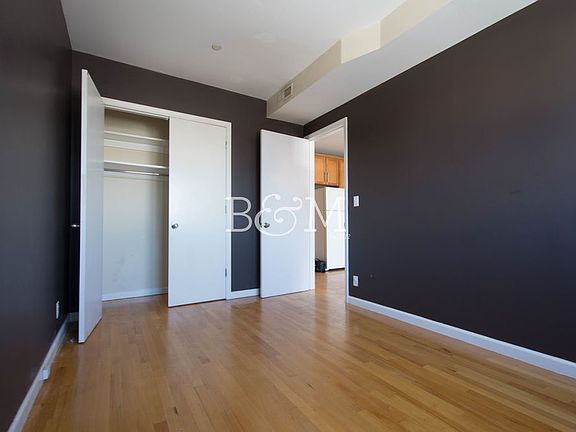3rd image of 62 Clermont Ave APT 201