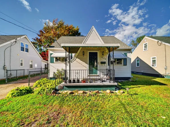 1524 Fairmount Pkwy, Erie, PA 16510
