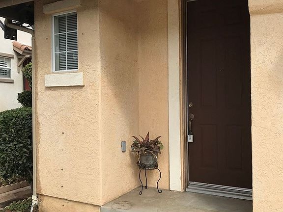 3rd image of 927 Via Toscana