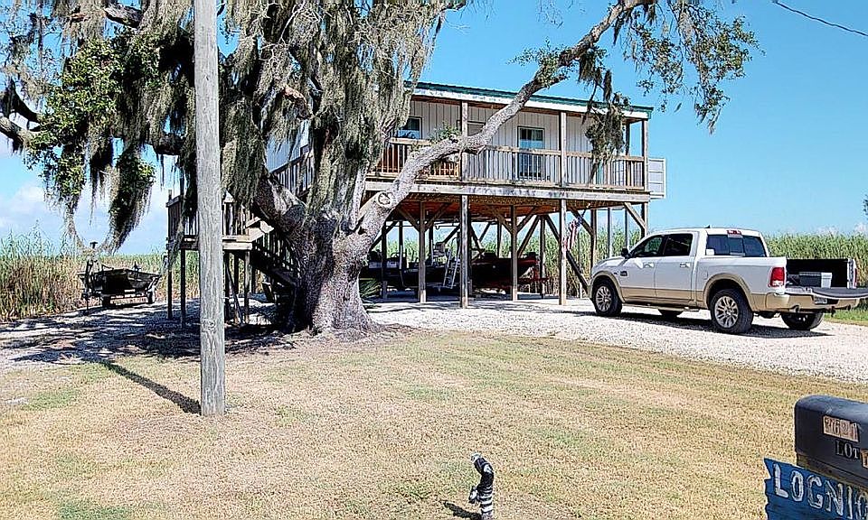 1st image of 3621 Little Chenier Rd