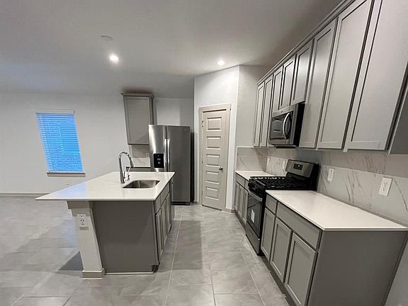 4th image of 6903 Aspen Highlands Ct