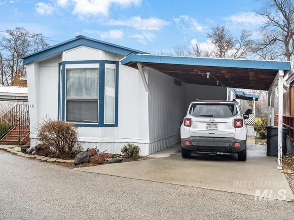 3100 Alden Rd Trailer 10, Fruitland, ID 83619