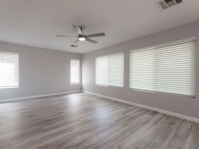 1109 Devon Downs Ave — Photo 16