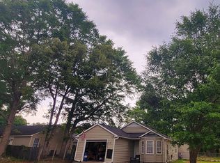 617 S Hampton Dr, Jacksonville, NC 28546