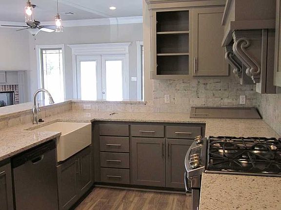 4th image of 259 Arrowhead Dr