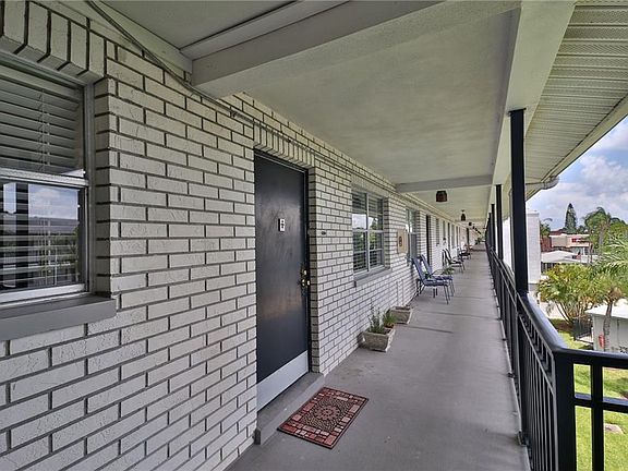 5th image of 4050 4th St N APT 318