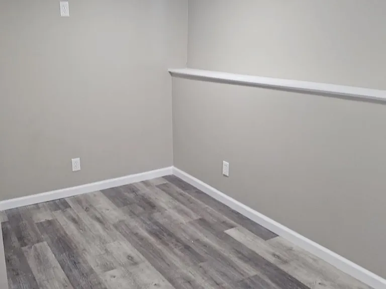 809 NE 74th St — Photo 30