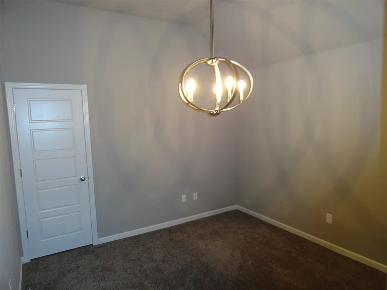 2423 W Little Rock Pl — Photo 3