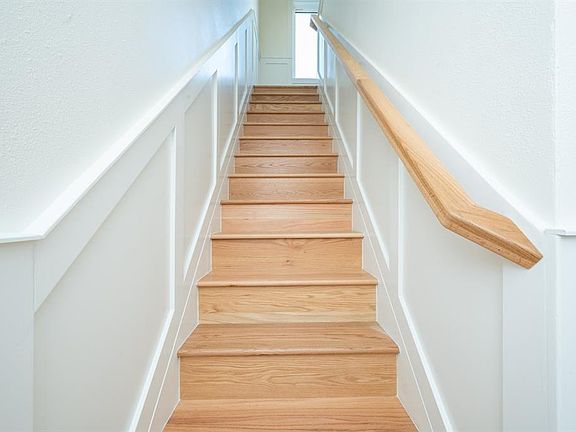 5th image of 1228 E 13th St APT 2