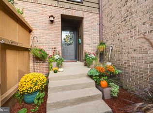 162 Oakmont Ct, Reading, PA 19607