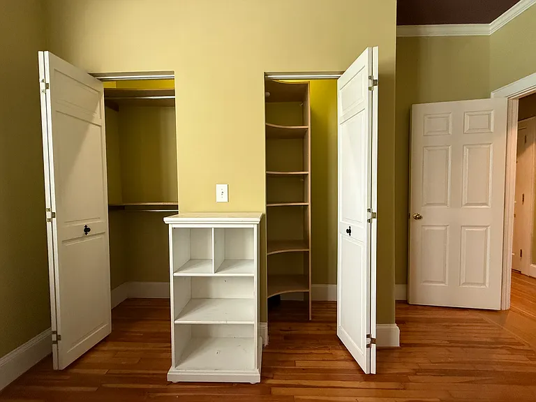 2501 Roswell Ave #102 — Photo 32
