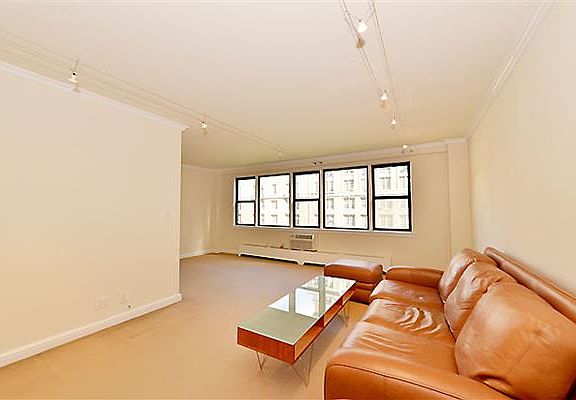 3rd image of 145 E 15th St APT 12H