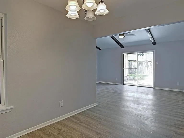 1947 Sean Dr — Photo 12