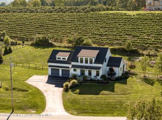 271 Ridge Rd, Milton, NY 12547