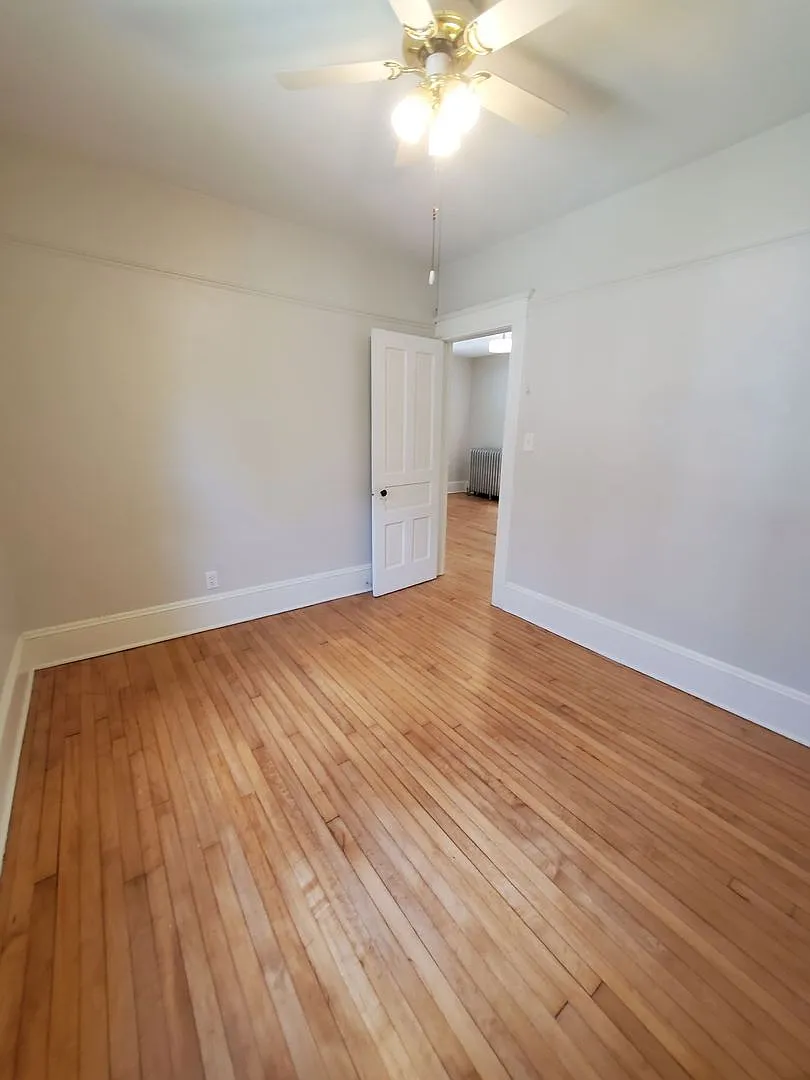 3015-3015B N Pierce St. (Duplex + Back House) — Photo 4