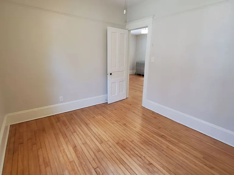 3015-3015B N Pierce St. (Duplex + Back House) — Photo 5