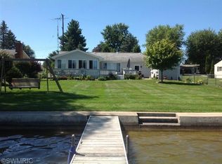 902 W Shore Rd, Bronson, MI 49028