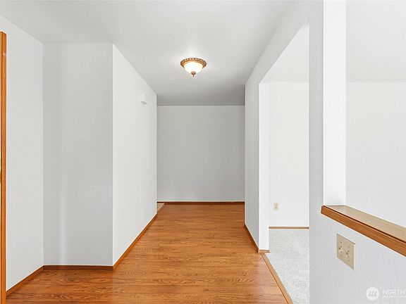 4th image of 22532 87th Avenue SE