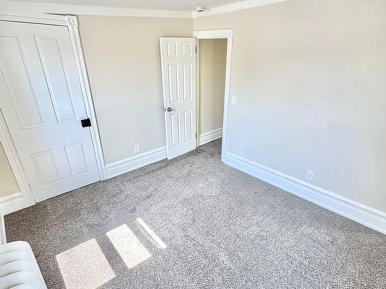 21 W Main St — Photo 20