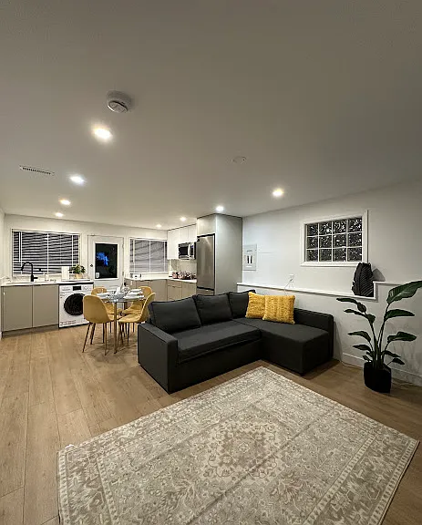 Burley Dr — Photo 21