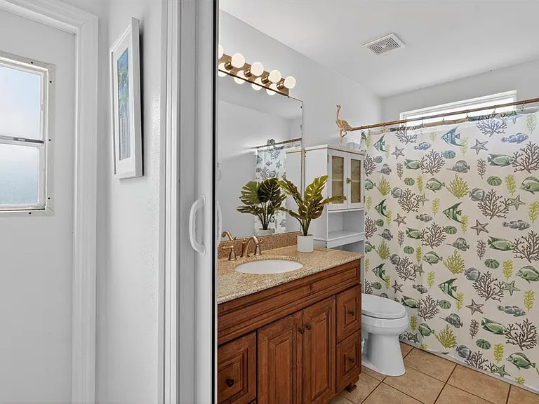 419 Buckingham Cir — Photo 18