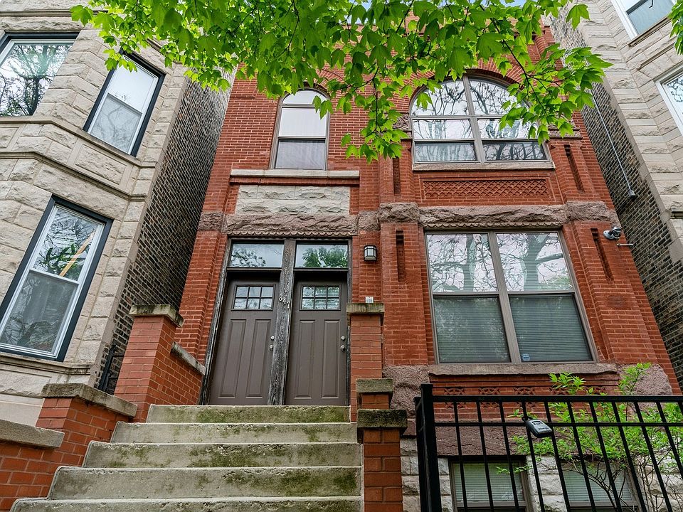1st image of 847 N Damen Ave APT 1R
