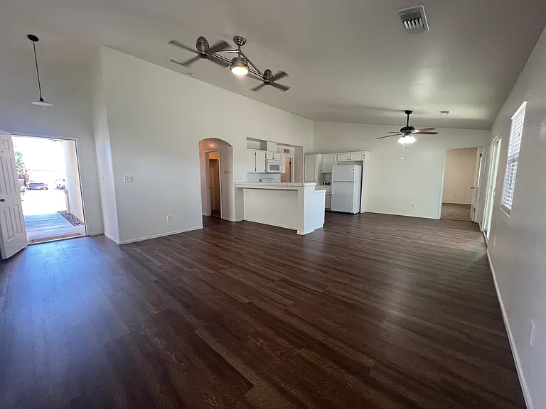 10717 Anacostia Way — Photo 7