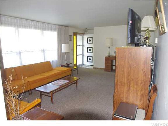 2nd image of 5522 James Dr