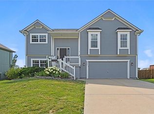 600 S Pine St, Gardner, KS 66030