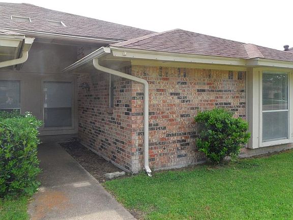 3rd image of 1107 Fairhaven Dr