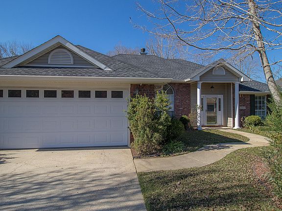 3rd image of 13315 E Carriage Cir
