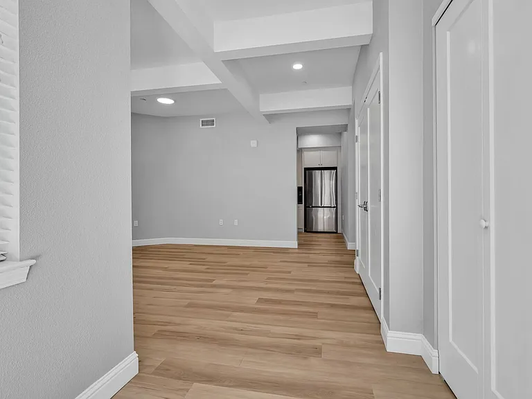 2016 - 2020 Dwight Way — Photo 18