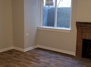 3045 W Chase Ave, Chicago, IL 60645