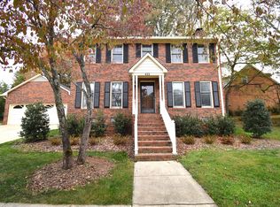 422 Wildwood Ln, Graham, NC 27253