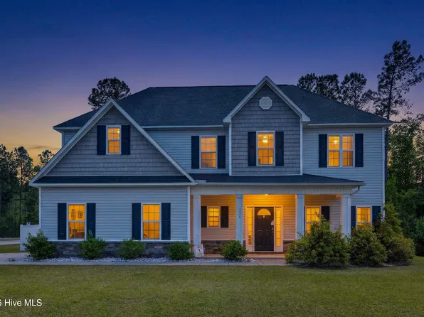 331 W Huckleberry Way, Rocky Point, NC 28457