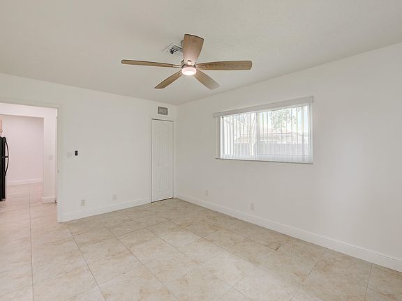 5th image of 7546 NW 44th Court