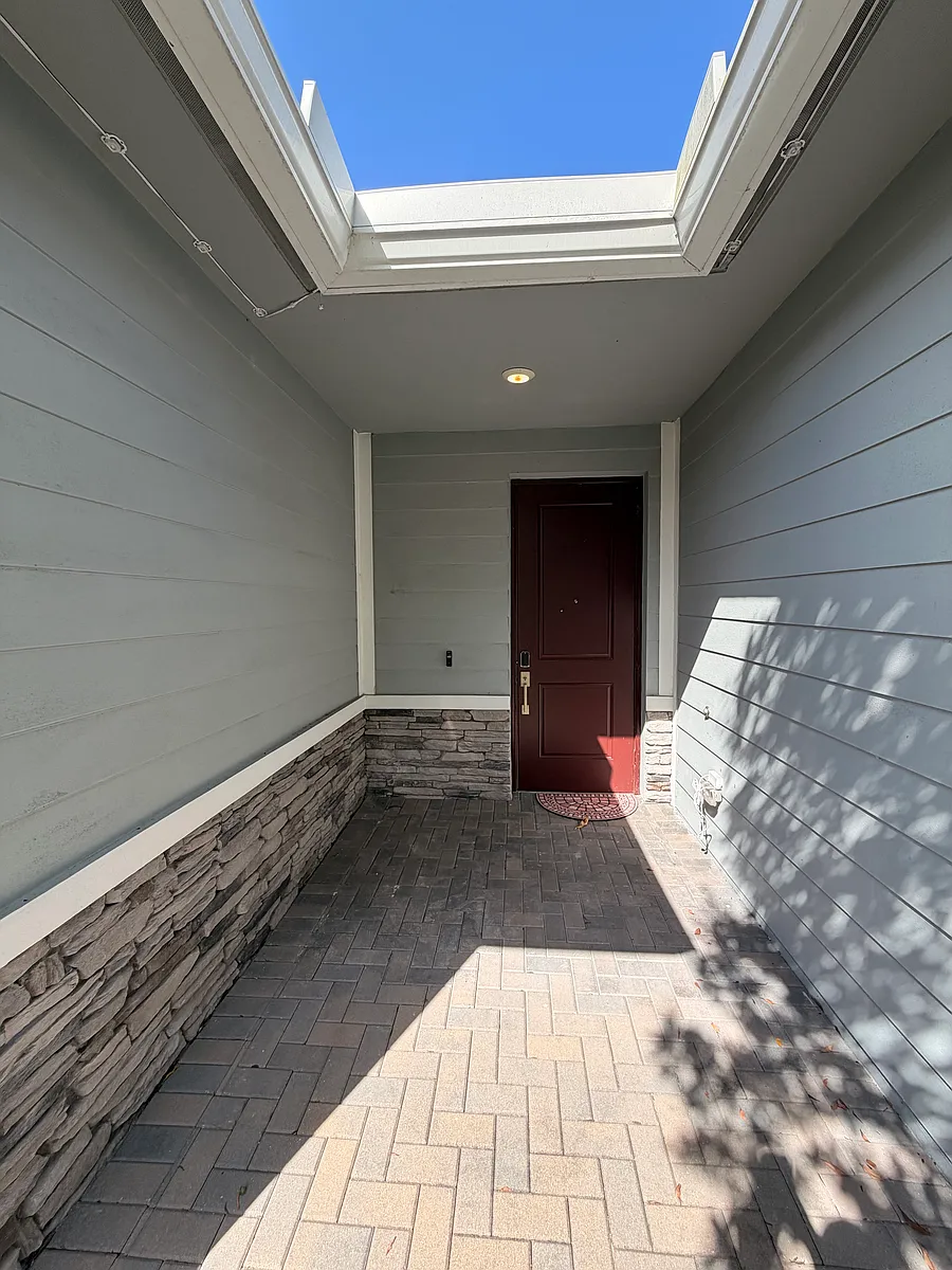 Entrance - 19538 Weathervane Way