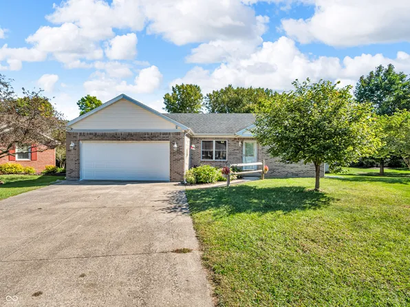 1034 Embassy Dr, Crawfordsville, IN 47933