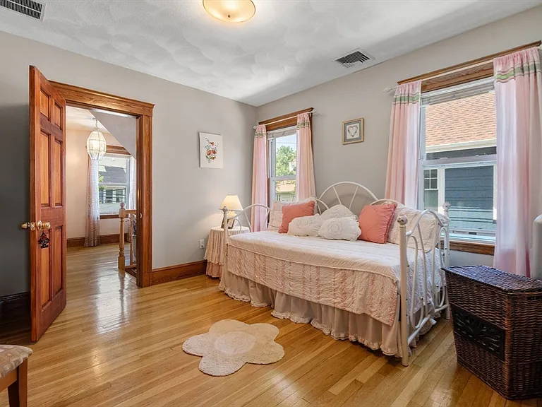 48 Chandler St #48 — Photo 14
