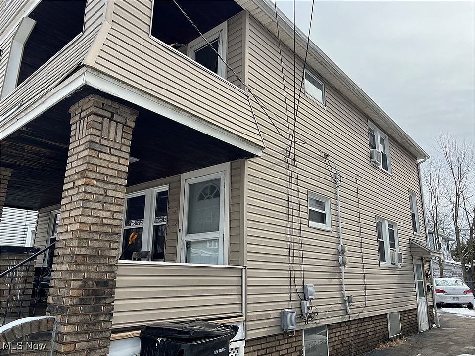 2nd image of 15912 Corsica Ave