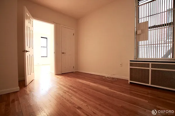 Rented by Oxford Property Group | media 13